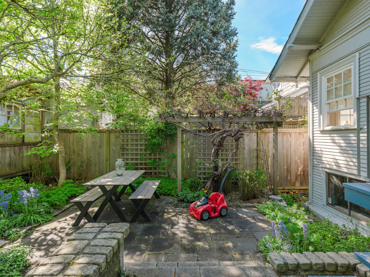 3730 W 15th Avenue, Vancouver, BC, V6R 2Z8 - 29