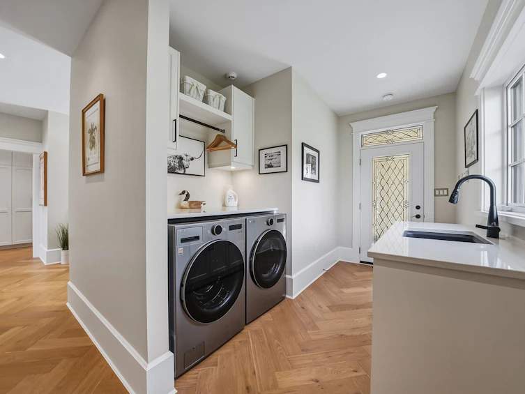1708 Woodsend Drive, Saanich, BC, V9E 1H7 - 70