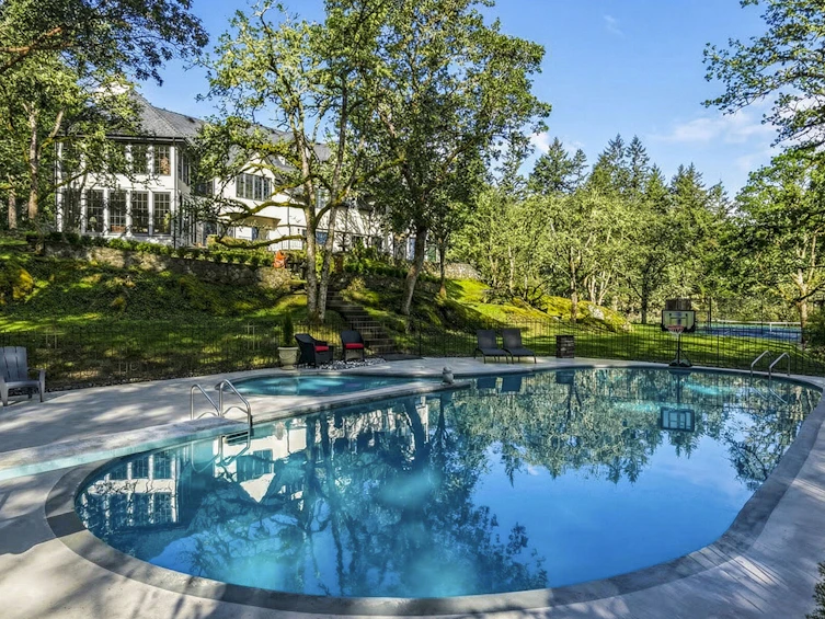 1708 Woodsend Drive, Saanich, BC, V9E 1H7 - 38