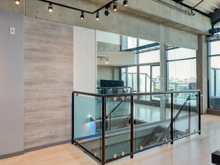 PH4-21 Erie Street, Victoria, BC, V8V 5A8 - 21