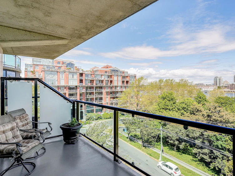 PH4-21 Erie Street, Victoria, BC, V8V 5A8 - 30