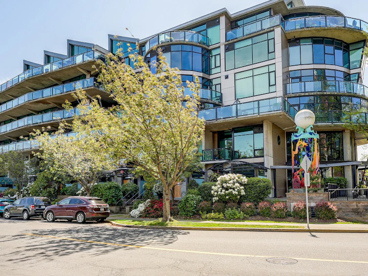 PH4-21 Erie Street, Victoria, BC, V8V 5A8 - 5