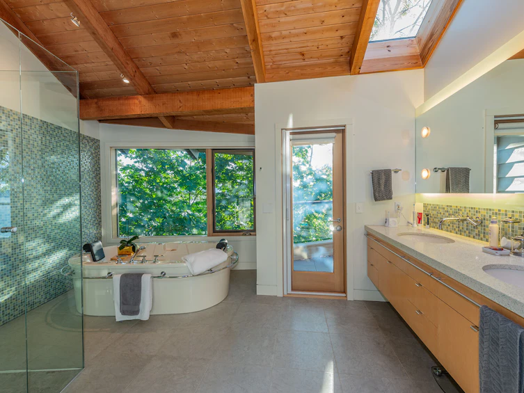 1100 Sunset Drive, Salt Spring Island, BC, V8K 1E6 - 20