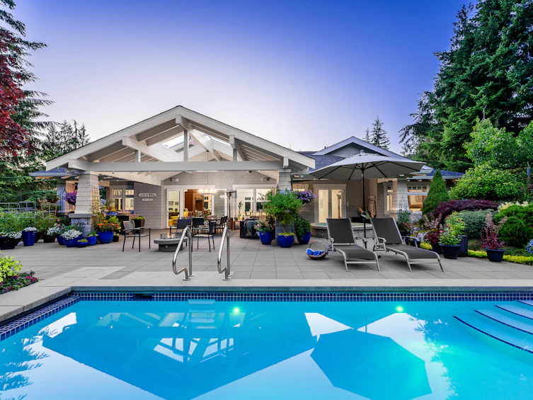 4696 Woodgreen Drive, West Vancouver, BC, V7S 2V5 - 4