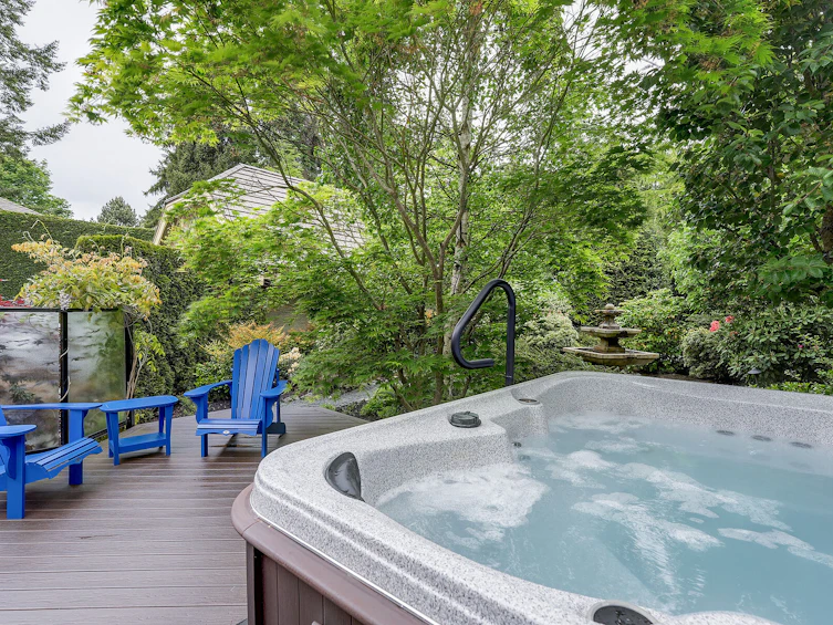 3949 Scolton Lane, Saanich, BC, V8N 6J6 - 31