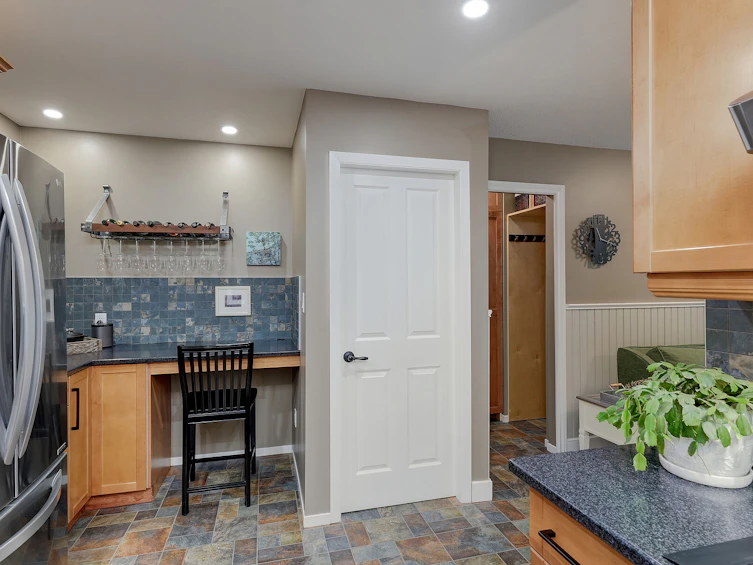 3949 Scolton Lane, Saanich, BC, V8N 6J6 - 14