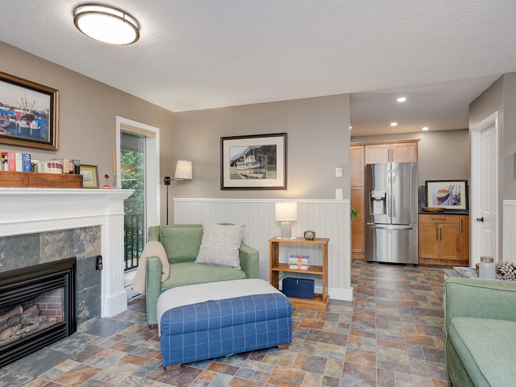 3949 Scolton Lane, Saanich, BC, V8N 6J6 - 17