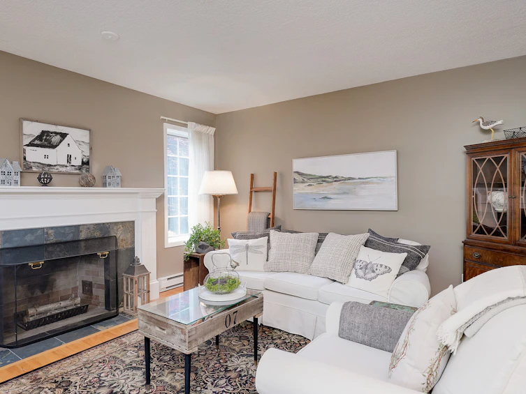3949 Scolton Lane, Saanich, BC, V8N 6J6 - 10