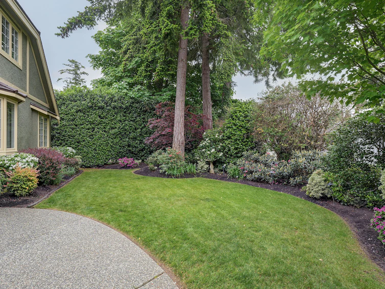 3949 Scolton Lane, Saanich, BC, V8N 6J6 - 6