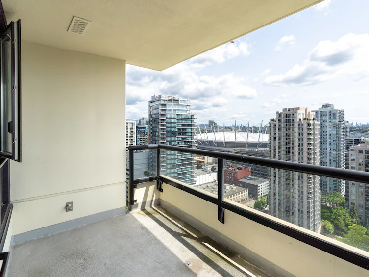 2506-977 Mainland Street, Vancouver, BC, V6B 1T2 - 2