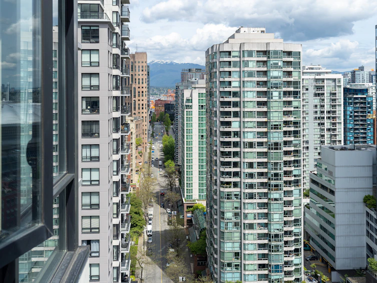 2506-977 Mainland Street, Vancouver, BC, V6B 1T2 - 4