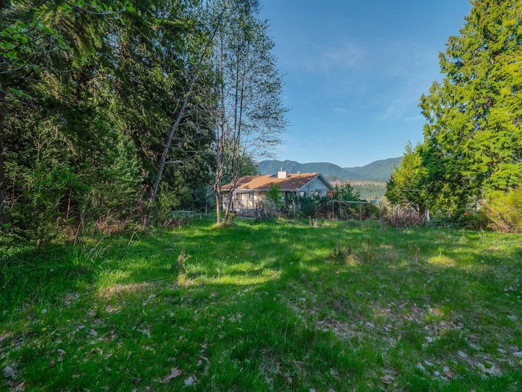6377 N Gale Avenue, Sechelt, BC, V7Z 0P7 - 32