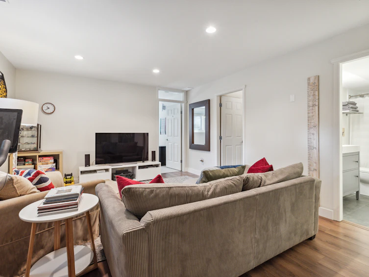1589 Bowser Avenue, North Vancouver, BC, V7P 2Y4 - 31