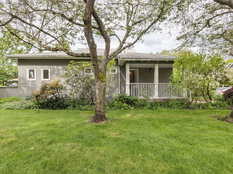 1589 Bowser Avenue, North Vancouver, BC, V7P 2Y4 - 4