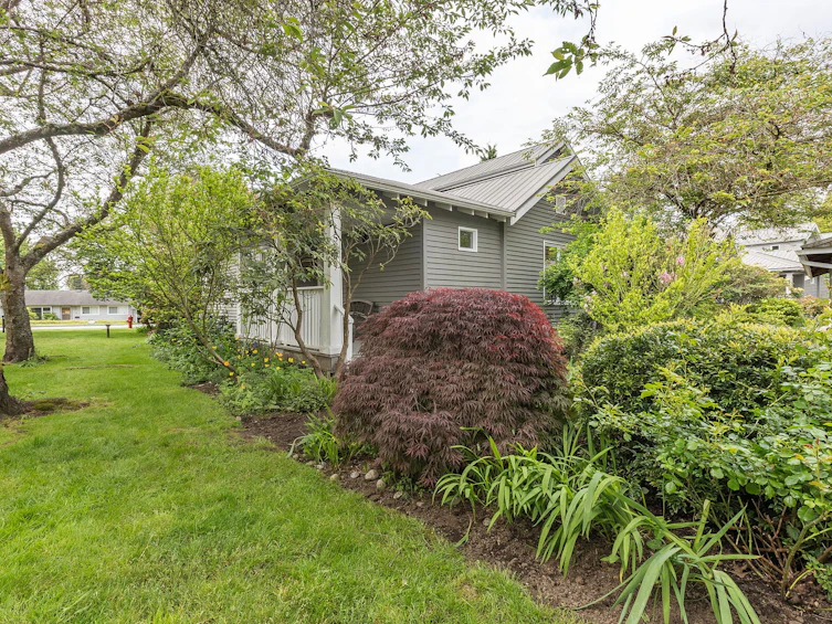 1589 Bowser Avenue, North Vancouver, BC, V7P 2Y4 - 3