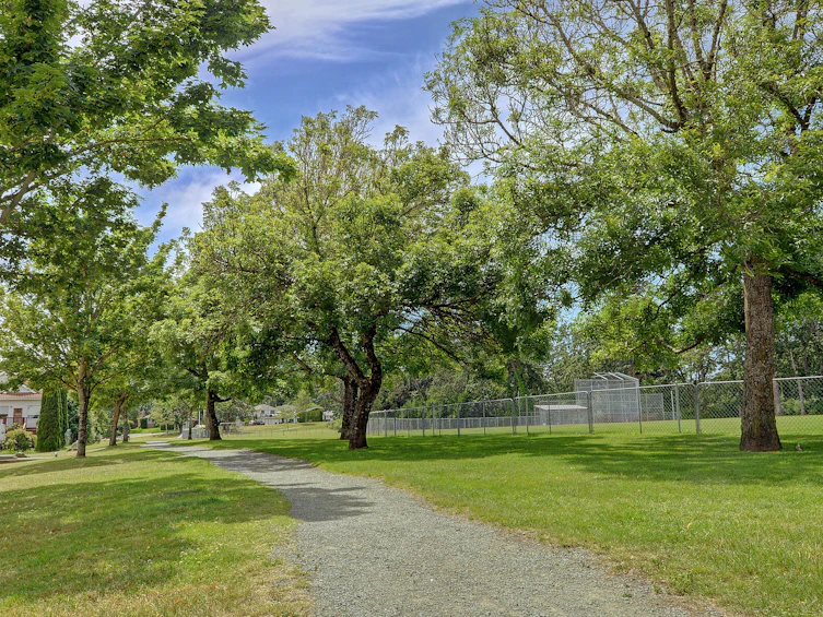 7-1241 Santa Rosa Avenue, Saanich, BC, V8Z 2V5 - 28