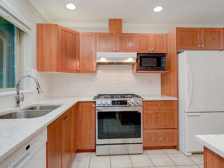 7-1241 Santa Rosa Avenue, Saanich, BC, V8Z 2V5 - 11