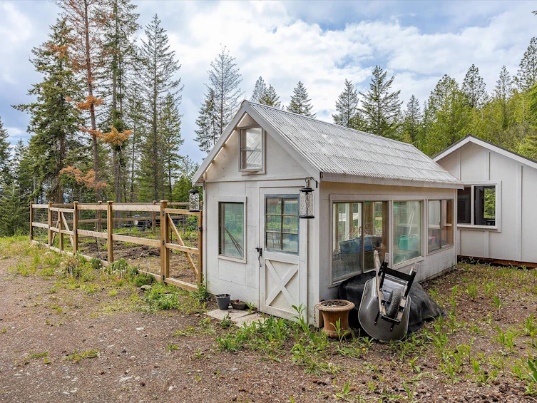 7844 Chew Road, Vernon, BC, V1B 3N6 - 82