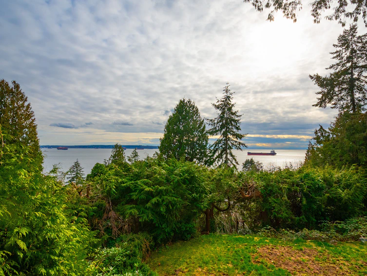3284 Mathers Avenue, West Vancouver, BC, V7V 2K5 - 5