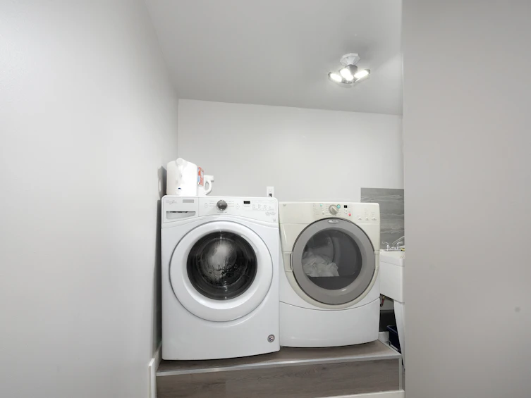 3284 Mathers Avenue, West Vancouver, BC, V7V 2K5 - 20