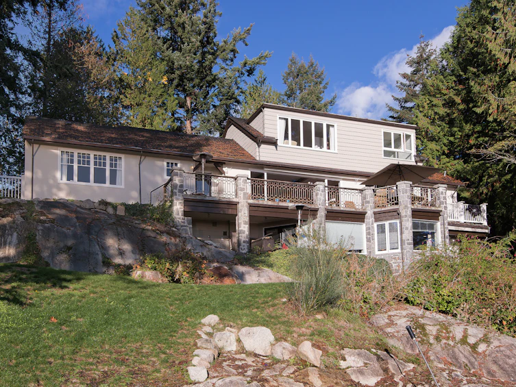 3290 Mathers Avenue, West Vancouver, BC, V7V 2K5 - 4