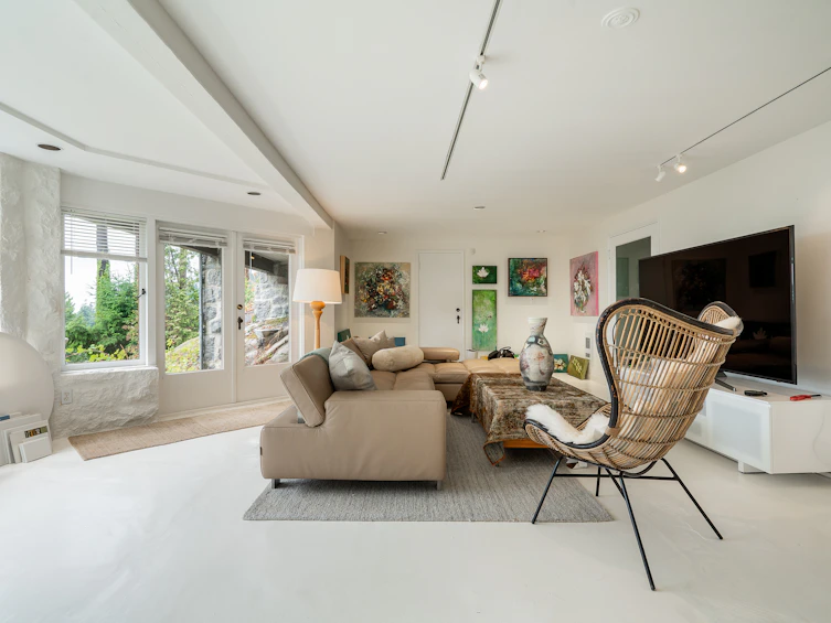 3290 Mathers Avenue, West Vancouver, BC, V7V 2K5 - 26