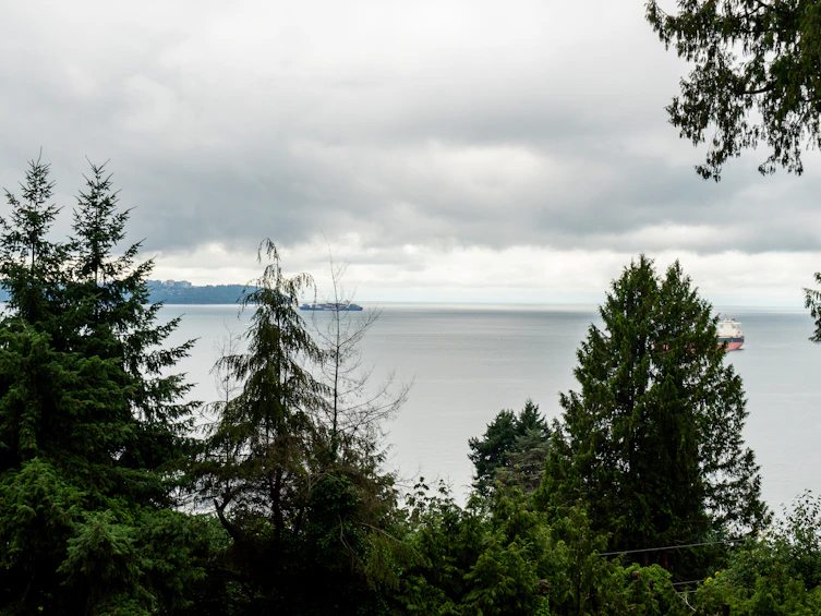 3290 Mathers Avenue, West Vancouver, BC, V7V 2K5 - 2