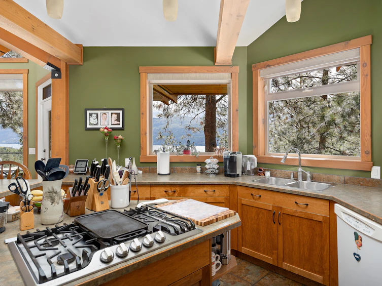 17142 Commonage Road, Lake Country, BC, V4V 1B5 - 12