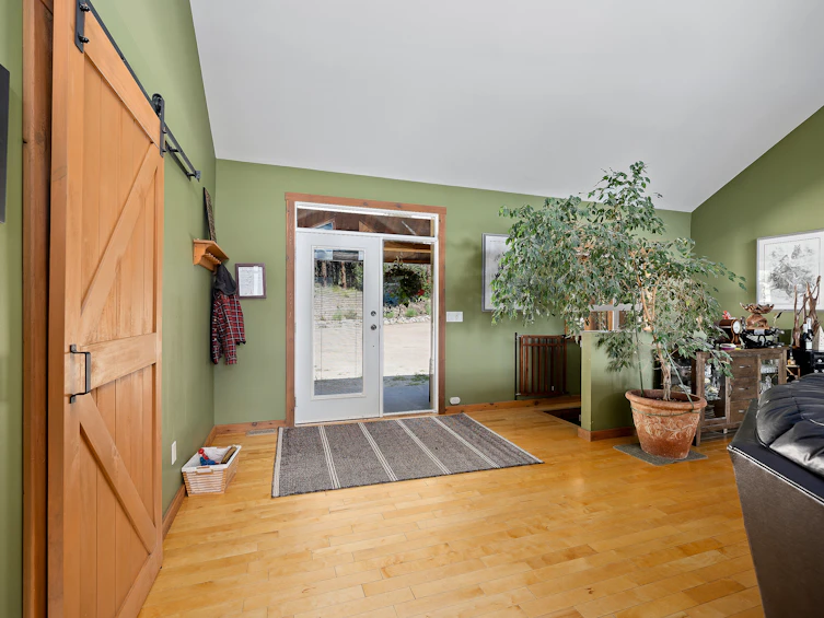 17142 Commonage Road, Lake Country, BC, V4V 1B5 - 4