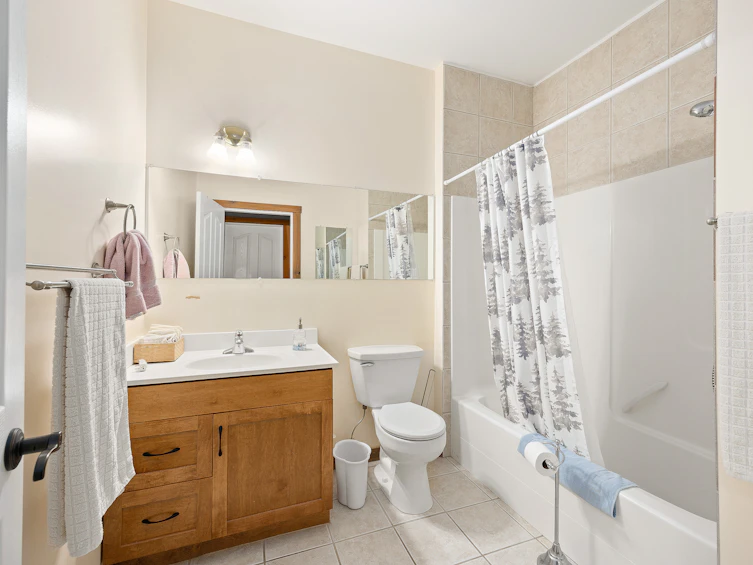 17142 Commonage Road, Lake Country, BC, V4V 1B5 - 40