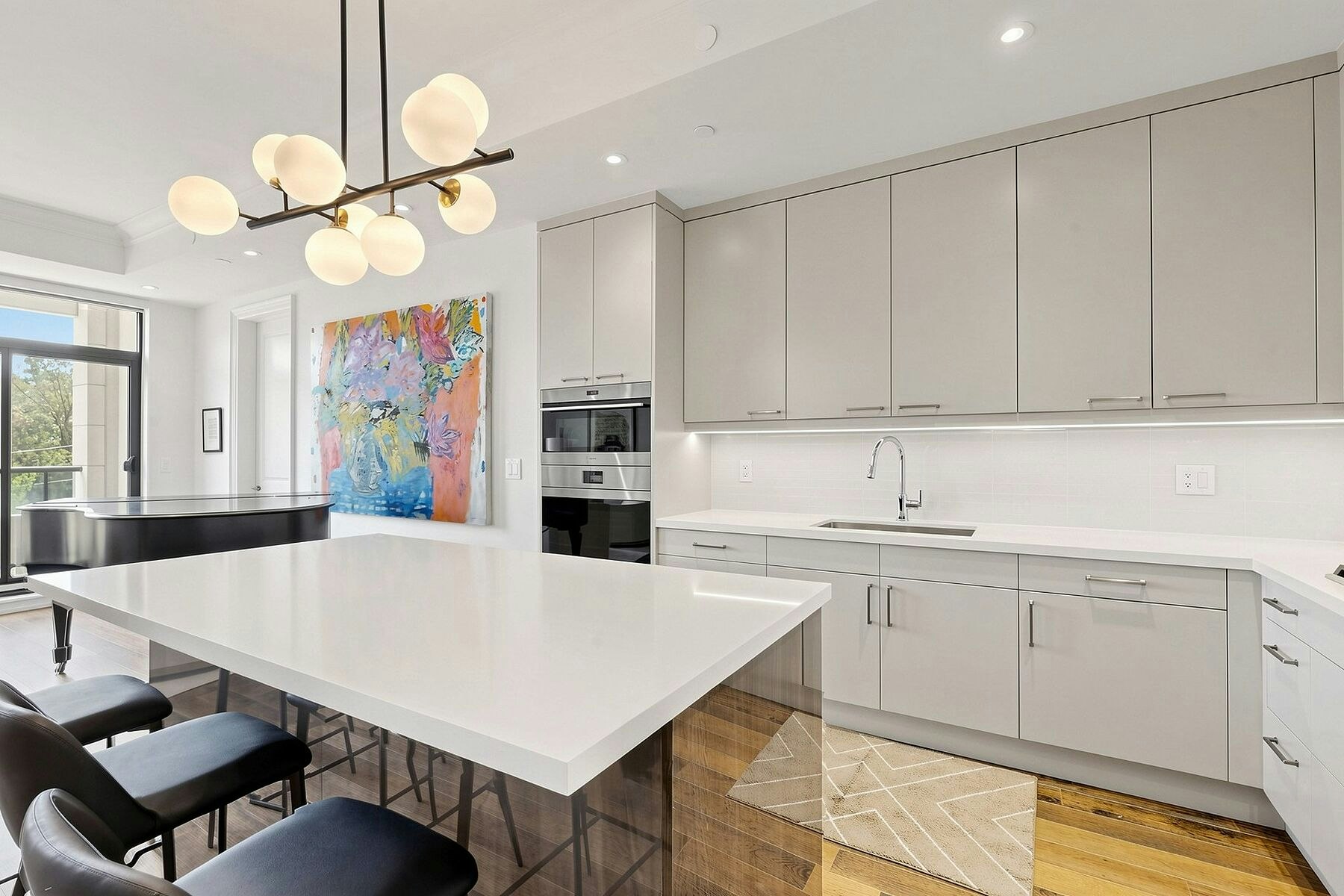 1 Forest Hill 404 Road, Toronto, ON, M4V 1R1 - 9
