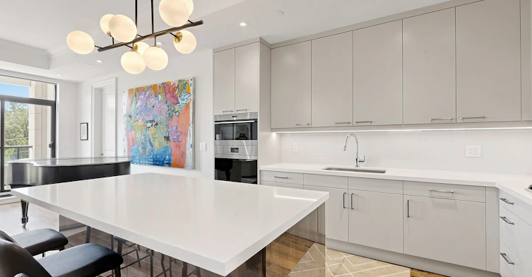 1 Forest Hill 404 Road, Toronto, ON, M4V 1R1 - 9