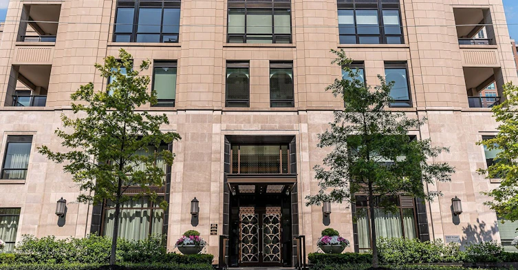 1 Forest Hill 404 Road, Toronto, ON, M4V 1R1
