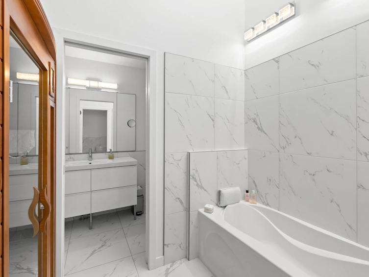 150 April Road, Port Moody, BC, V3H 3M6 - 28