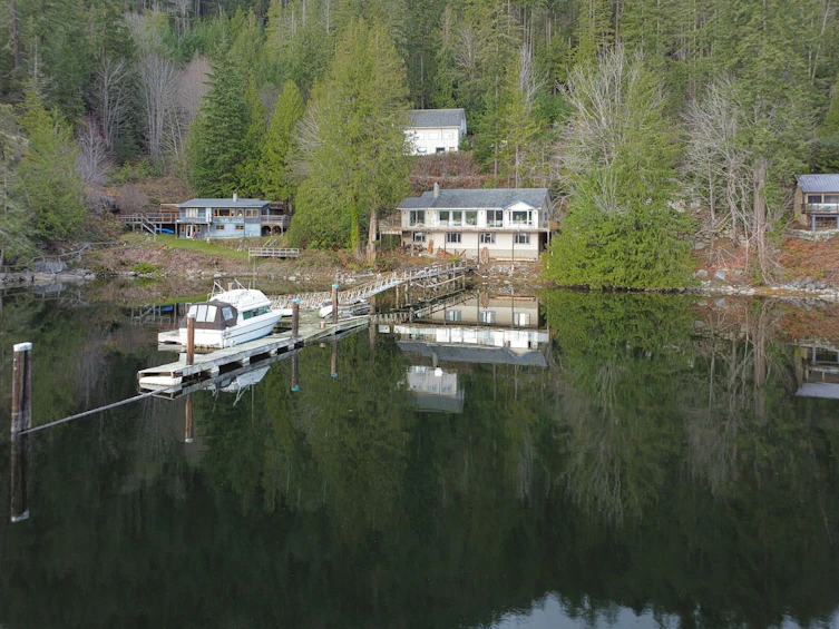 5338 Daniel Road, Pender Harbour Egmont, BC, V0N 1S1 - 5