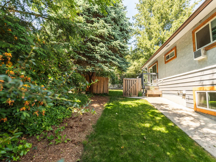5711 Trail Avenue, Sechelt, BC, V0N 3A0 - 33