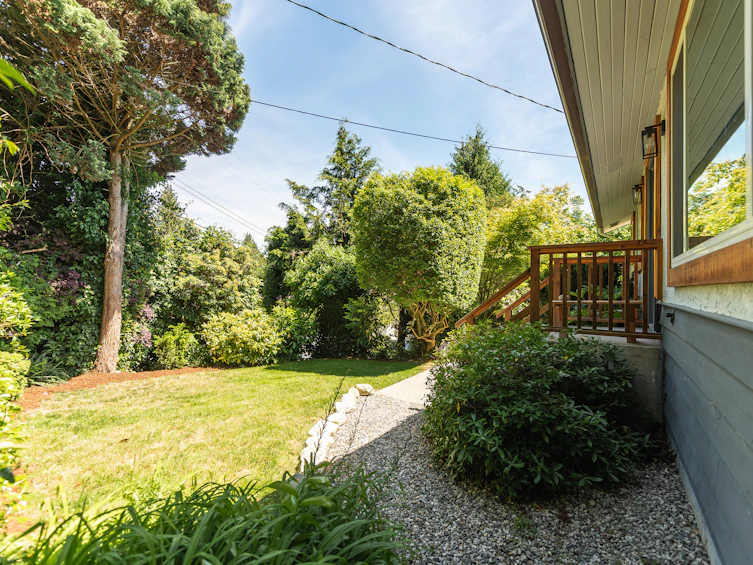 5711 Trail Avenue, Sechelt, BC, V0N 3A0 - 31