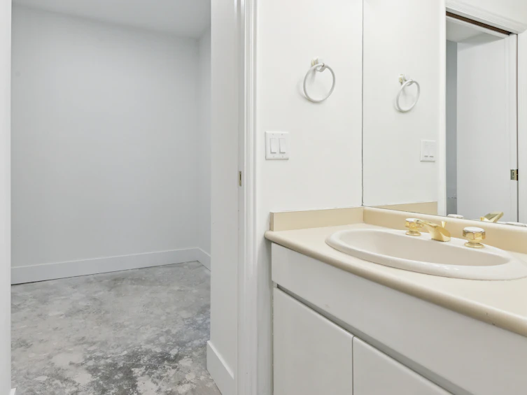 15095 Royal Avenue, Surrey, BC, V4B 1M1 - 26