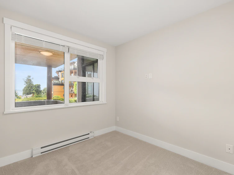 214-14855 Thrift Avenue, Surrey, BC, V4B 2J6 - 16