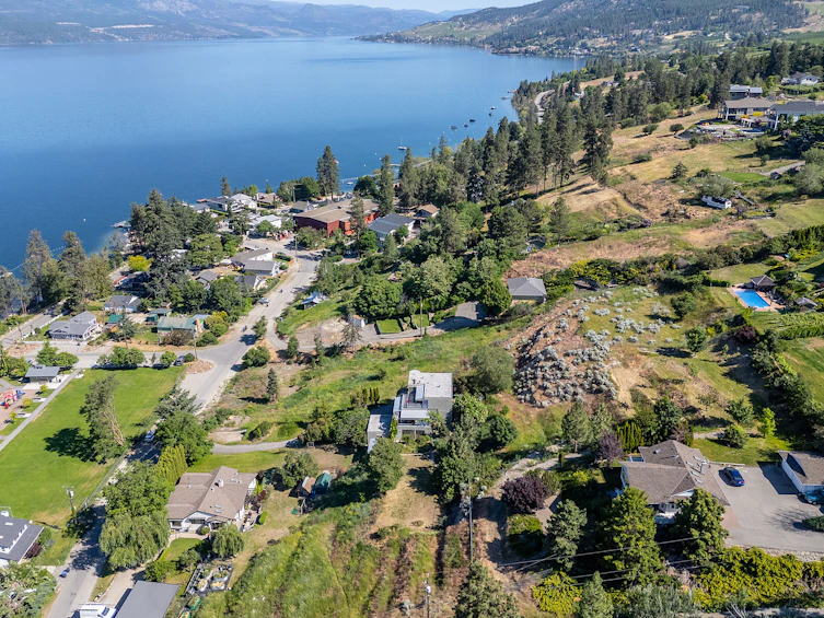 11263 Maddock Avenue, Lake Country, BC, V4V 2J7 - 10