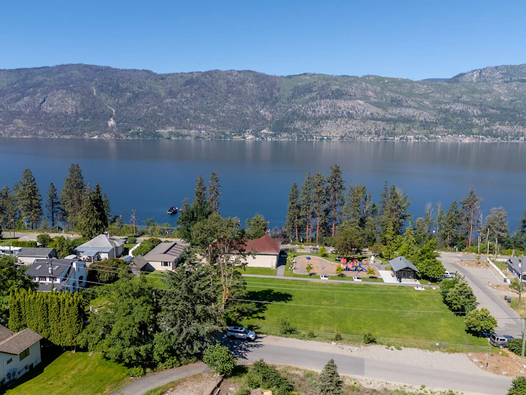 11263 Maddock Avenue, Lake Country, BC, V4V 2J7 - 4