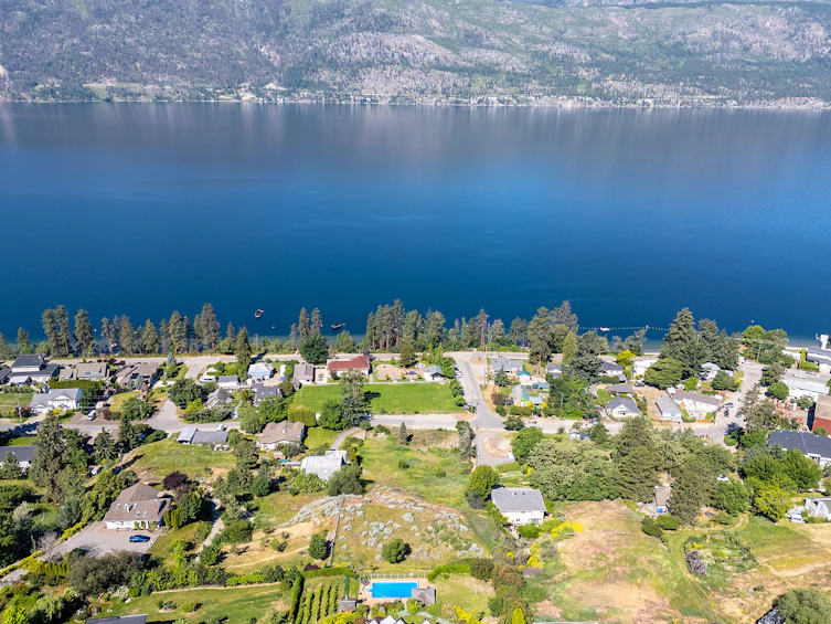 11263 Maddock Avenue, Lake Country, BC, V4V 2J7 - 12