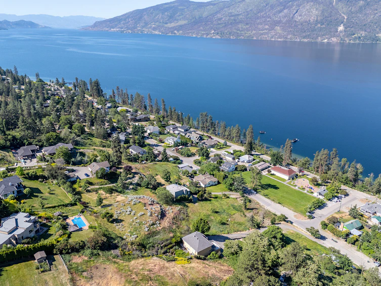 11263 Maddock Avenue, Lake Country, BC, V4V 2J7 - 13