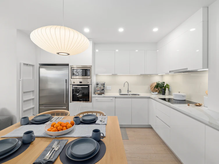 402-2239 W 7th Avenue, Vancouver, BC, V6K 1Y3 - 2