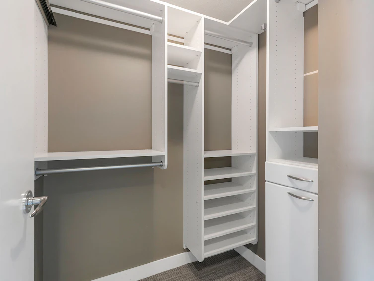2706-198 Aquarius Mews, Vancouver, BC, V6Z 2Y4 - 24
