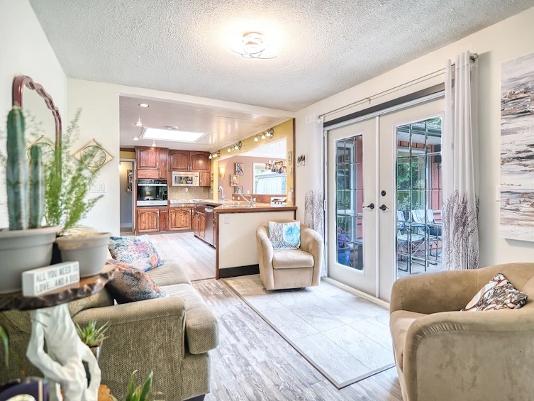 6241 Sechelt Inlet Road, Sechelt, BC, V7Z 0L3 - 11