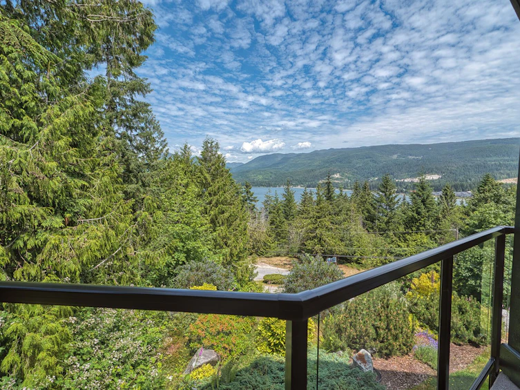 W201-5780 Trail Avenue, Sechelt, BC, V7Z 0K5 - 3