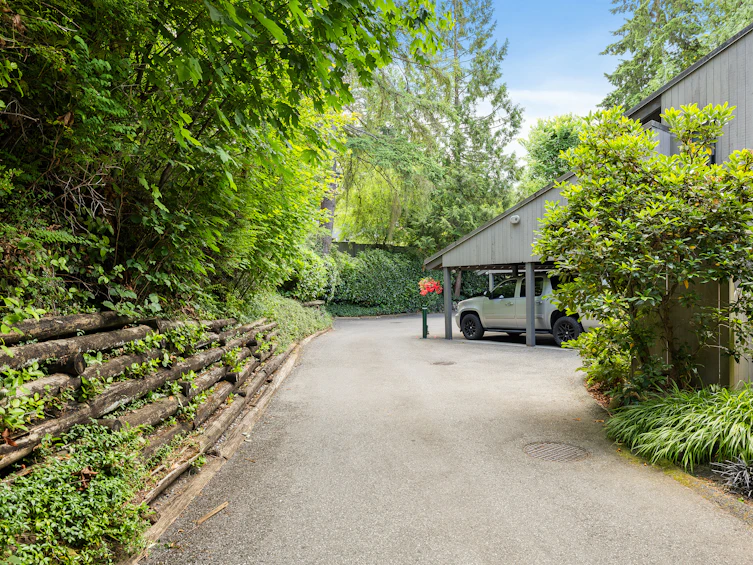 2873 Capilano Road, North Vancouver, BC, V7R 4H4 - 30