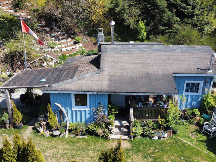 4604 Whitaker Road, Sechelt, BC, V7Z 0E4