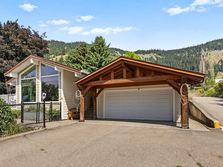 6651 Buchanan Road, Coldstream, BC, V1B 3C6 - 68